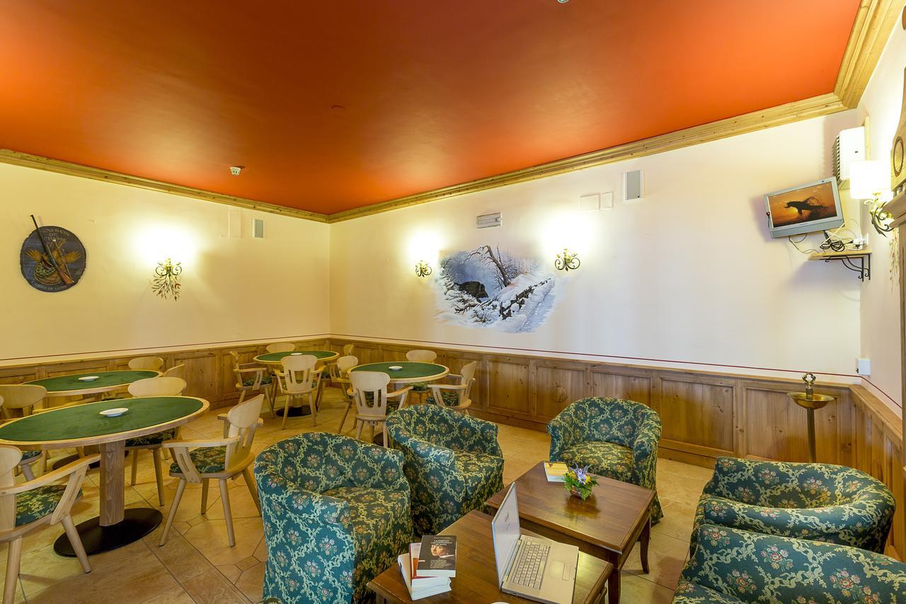 רוקרזו Hotel Trieste מראה חיצוני תמונה